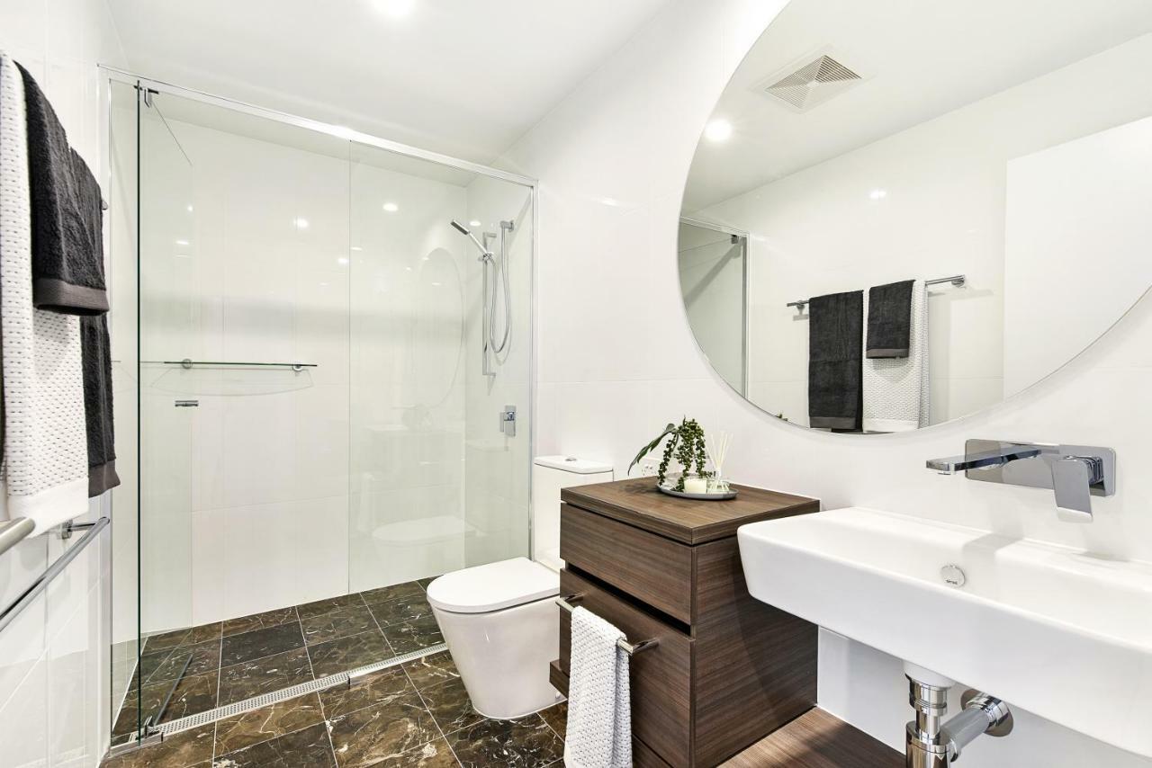 Qube Broadbeach Ocean View Apartments Gold Coast Esterno foto
