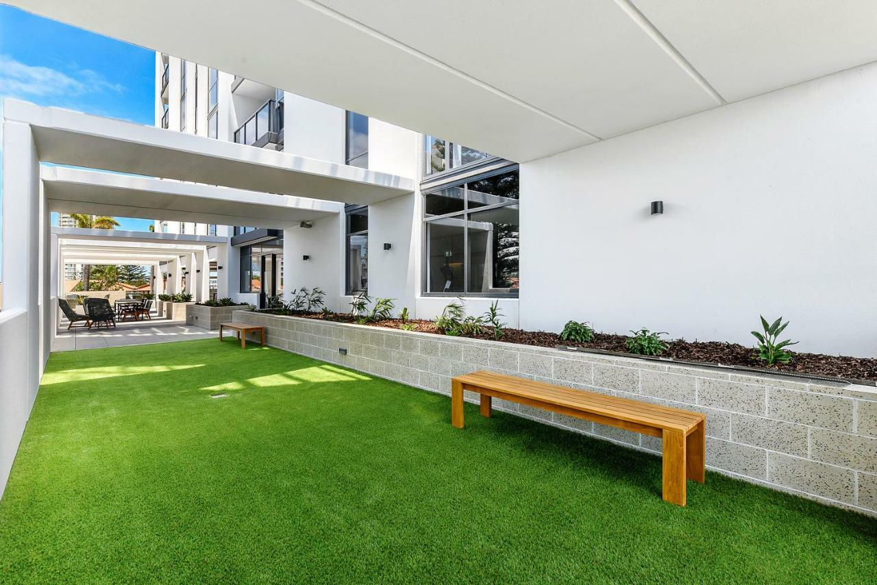 Qube Broadbeach Ocean View Apartments Gold Coast Esterno foto